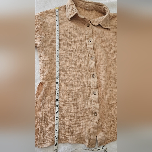 ❤️3/$12 100% Cotton Tan Button-Up Shirt - Picture 5 of 7
